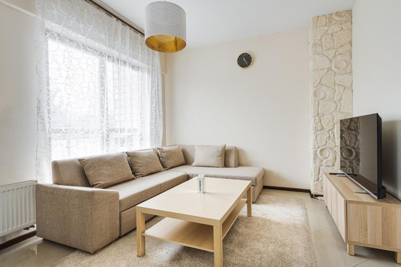 Apartament Wiktoria Wilanow Lägenhet Warszawa Exteriör bild