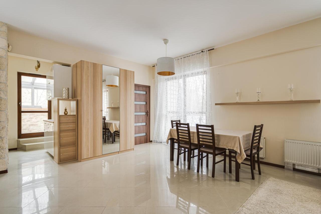 Apartament Wiktoria Wilanow Lägenhet Warszawa Exteriör bild